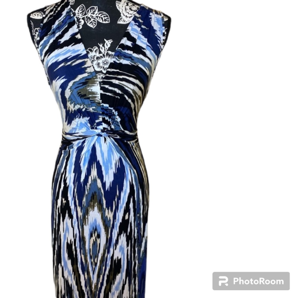 NEW‼️🌹 ⬇️PRICE DROP ⬇️ NWOT Maxi dress